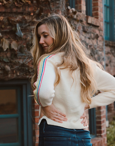 Regnbue-Stripete Genser - Kaitlin Barthold