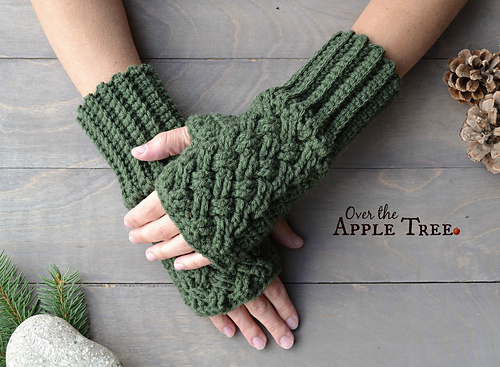 Celtic Weave Fingerless Gloves photo 3