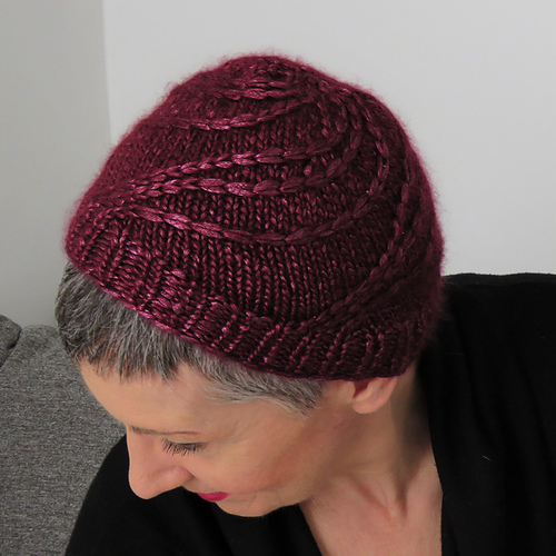 Ravelry: Social Distancing pattern by Paola Albergamo