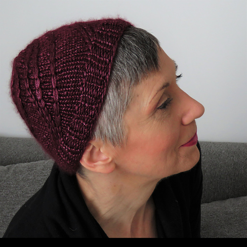 Ravelry: Social Distancing pattern by Paola Albergamo