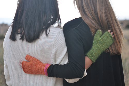 Ravelry: Duke City Mitts pattern by Dagmar Beinenz-Byrd