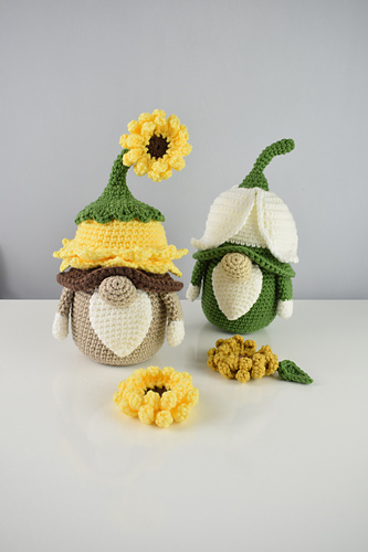 Snowdrop gnome photo 7