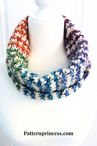 Frost Blossom Cowl