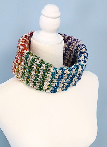 Ravelry: Frost Blossom Cowl pattern by Pattern Princess