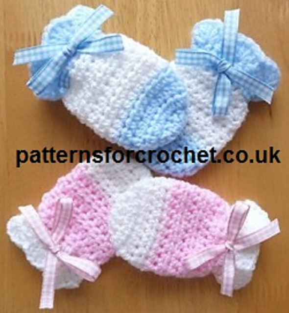 Ravelry PFC63 Baby Mitts pattern by Crochet 'n' Create