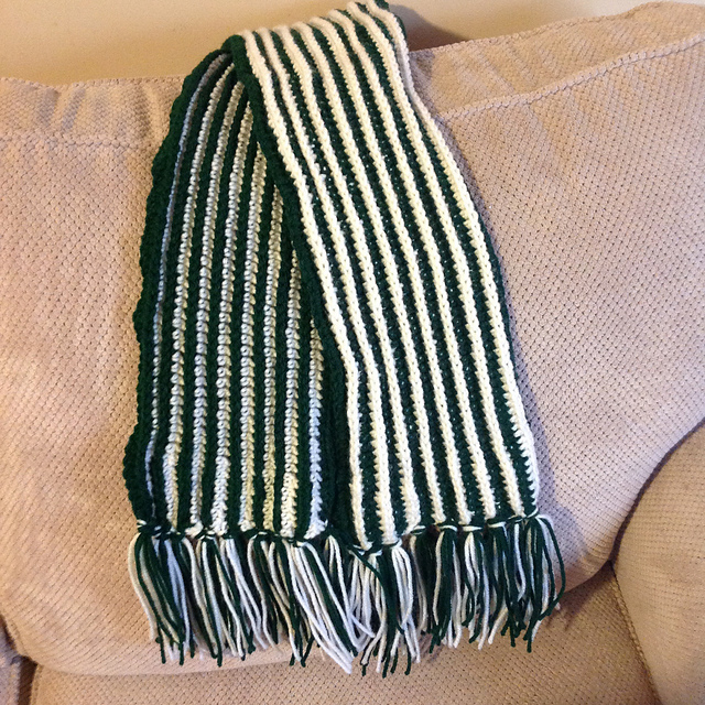 Ravelry pekeapoomom's Ribbed Winter Special Olympics Scarf