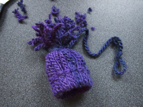 mini-mini hat photo 6
