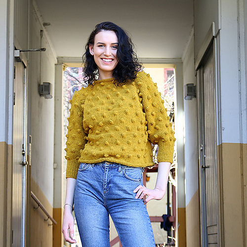 Ravelry Cozy dot sweater / Cozy dottegenser pattern by Anna & Heidi