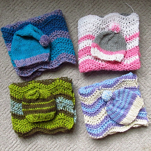 One-Cake Blanket and Hat Set photo 2