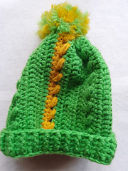 GORRO CON POMPÓN A CROCHET