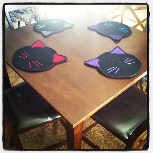 Cat-Placemat photo 2