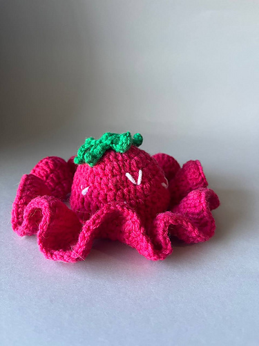 Strawberry cat hat - Susana R