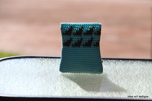 Triangled Lens Pouch photo 4