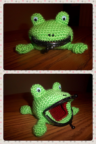 Naruto-skimakerepose med frø-krone - The Emerald Stitch