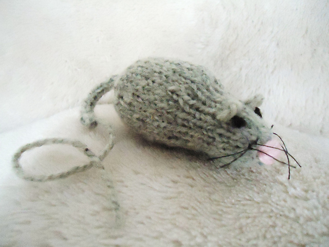 Ravelry: Catnip Mouse Toy pattern by Christina Pridie