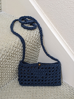 phone pouch with shoulder strap