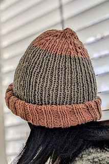 How to style a ribbed color-block wool beanie