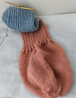 knitting a double wool beanie
