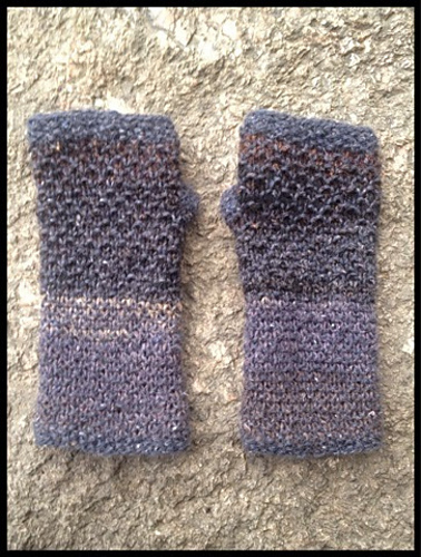 Micira mitts photo 2