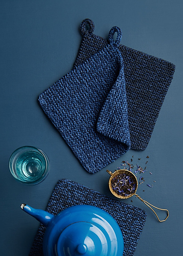Blue Moon Pot Holder