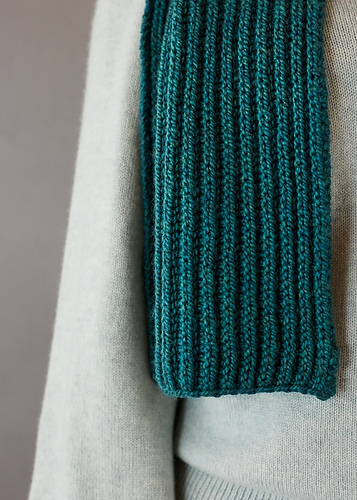 Brioche Scarf in Worsted Twist photo 5