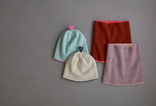 Reversible Hat + Cowl photo 8