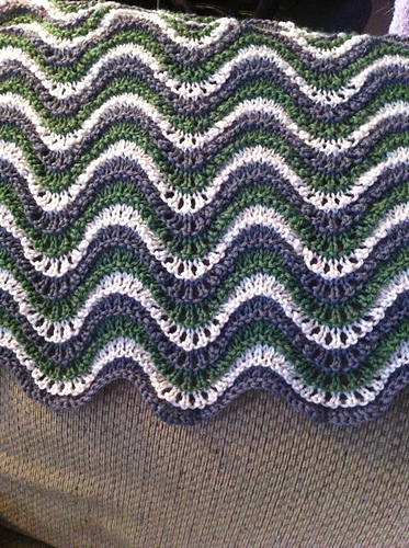 Feather and Fan Blanket (Knit) photo 2