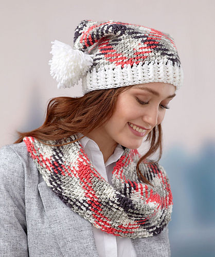 Planned Pooling Hat and Cowl Set: Cowl photo 1