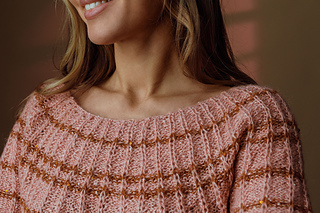 Schöner Rundhalsausschnitt