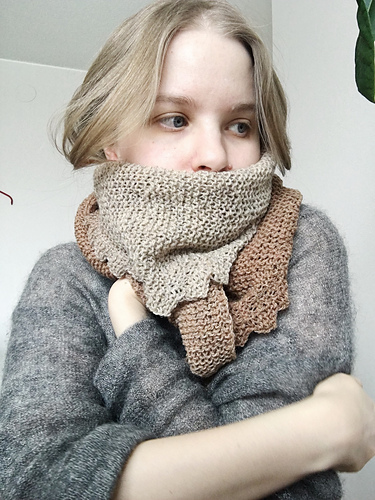 Ravelry: Jagged Triangular Scarf pattern by Michelle Krause