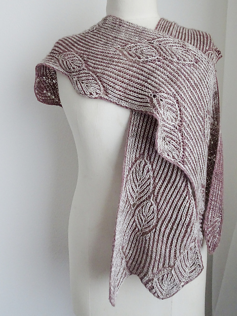 Frail scarf by Robynn Weldon Frail scarf by Robynn Weldon