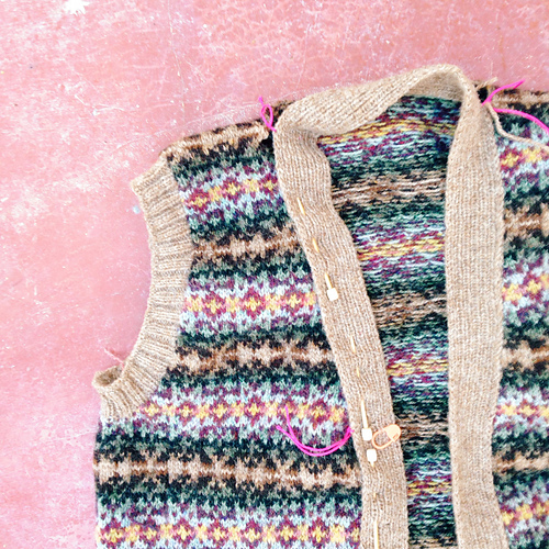 p.14 Fair Isle Vest 다른 모습 2