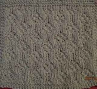 Ravelry: Diamonds Raspberry Cloth pattern by House of White Birches