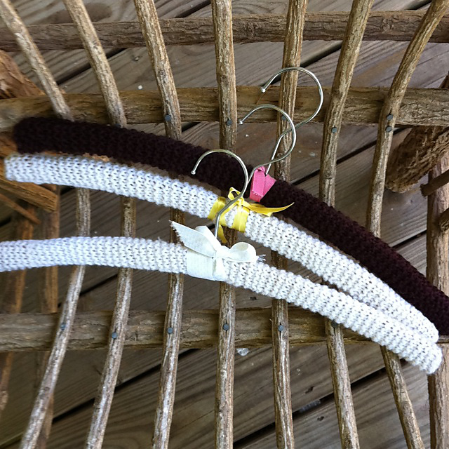 Ravelry Covered Coat Hangers pattern by Barbara Aytes