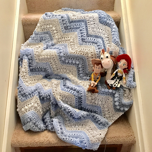 Hugs & Kisses Baby Blanket - sarafro