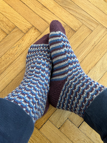 Sarahs bunte Restesocken photo 2