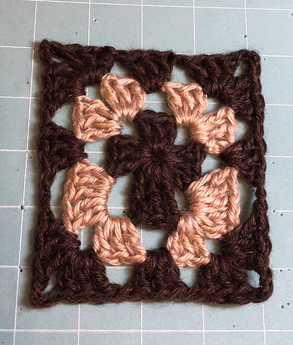 Kryss-midten Granny Square - Sarah Wood