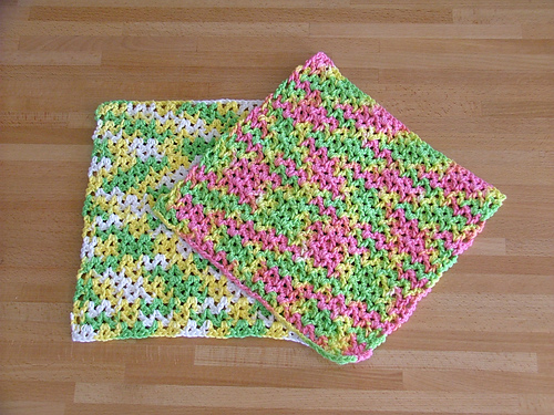 Aunt DeeAnne's Dishcloth photo 2