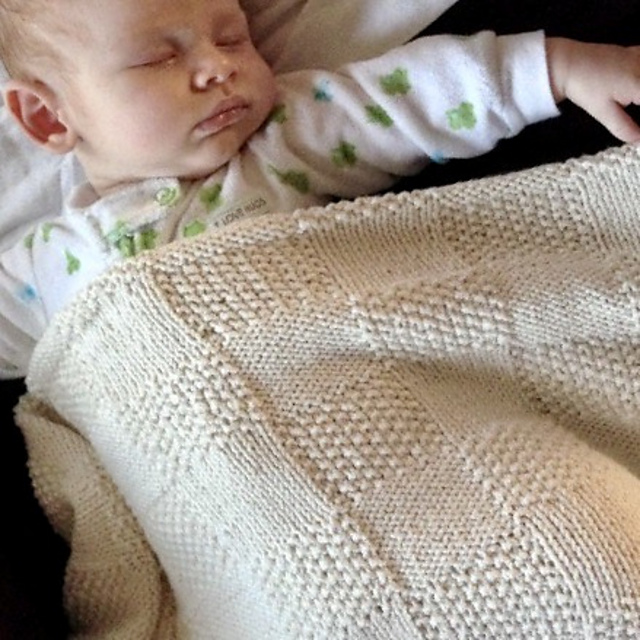 Ravelry Bamboozle Baby Blanket (124) pattern by Atelier Yarns