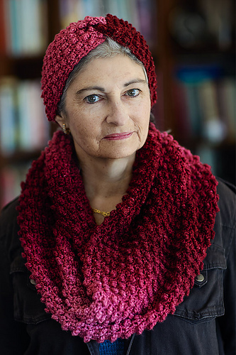 Cranberry Harvest Cowl and Headband Set