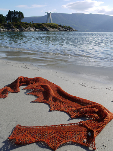Ravelry: Ronaes pattern by Karie Westermann