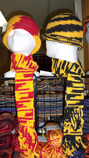 Ravelry: Crochet Hat & scarf with Curly Fingers pattern by AnnaLu Coco-Gorr