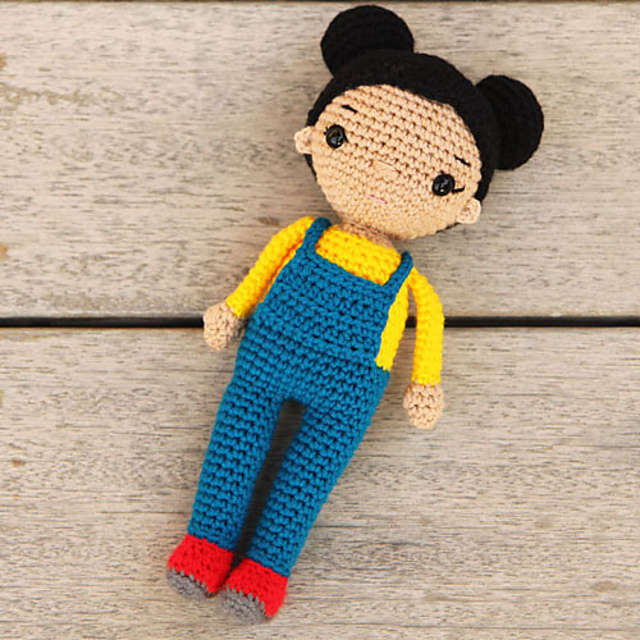 Ravelry Zoya Doll with Overalls pattern by Shama Mohammed
