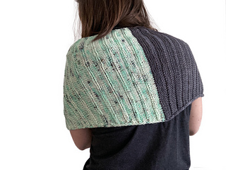 The texture shifts, creating a reversible design