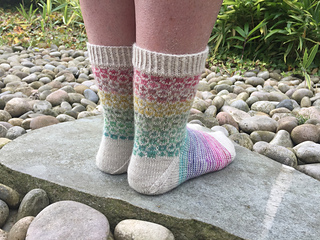 Rozelly in 'Rainbows'