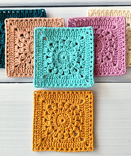 Ravelry: Sunburst Granny Square pattern by SimpleDaisyCrochet