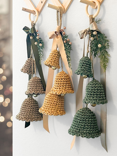 Christmas Bell Ornament & Door Hanger 132