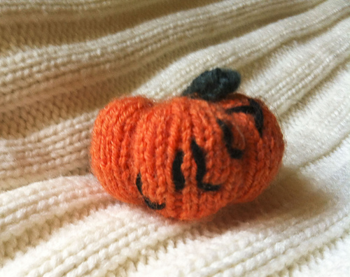 Knitted Jack O' Lantern photo 7