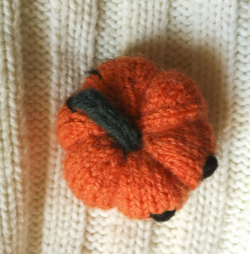 Knitted Jack O' Lantern photo 5