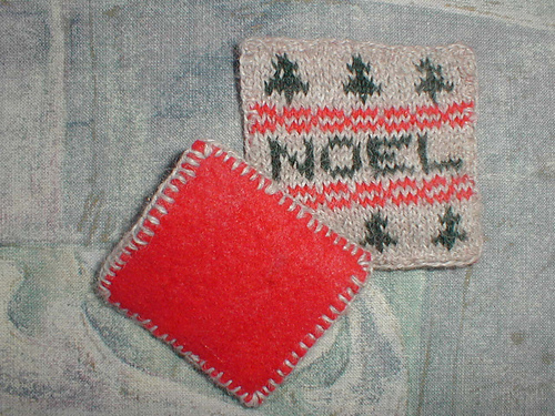 1:12th scale Christmas cushion photo 4